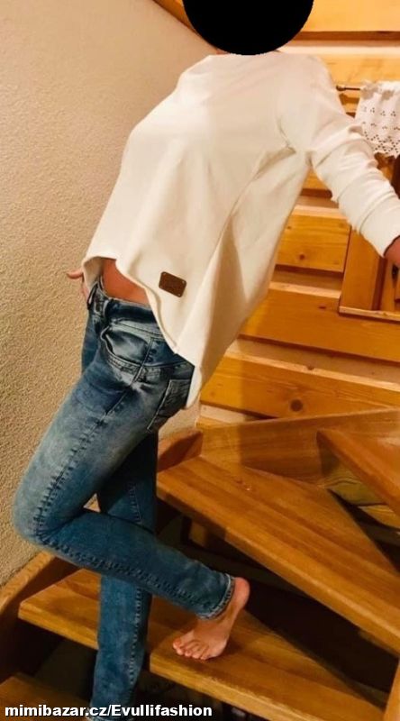 Smetanová asymetrická mikina vel. M