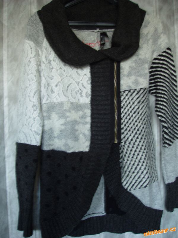 Luxusní svetr DESIGUAL vel. S/M - PC 3890 Kč