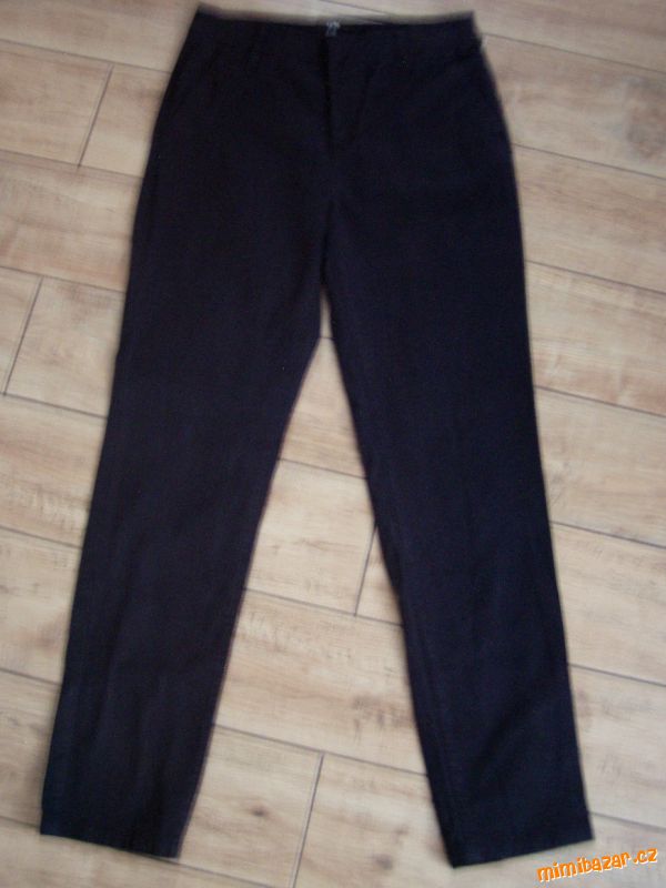 Nepoužité černé látkové elastické kalhoty C&A
