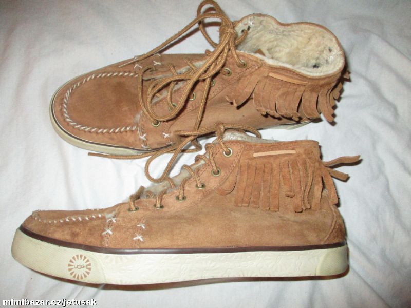 Dámské zimní UGG Arianni vel 40, 5