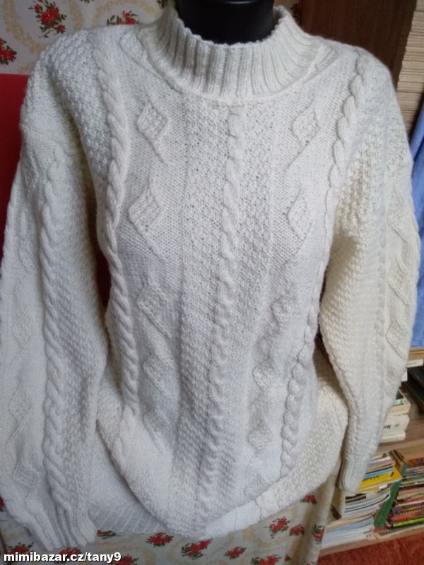Pletené svetry M-L
