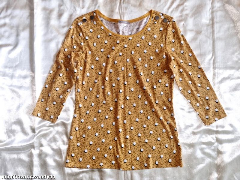 Žlutý top, triko s puntíky jako N.O.V.É.