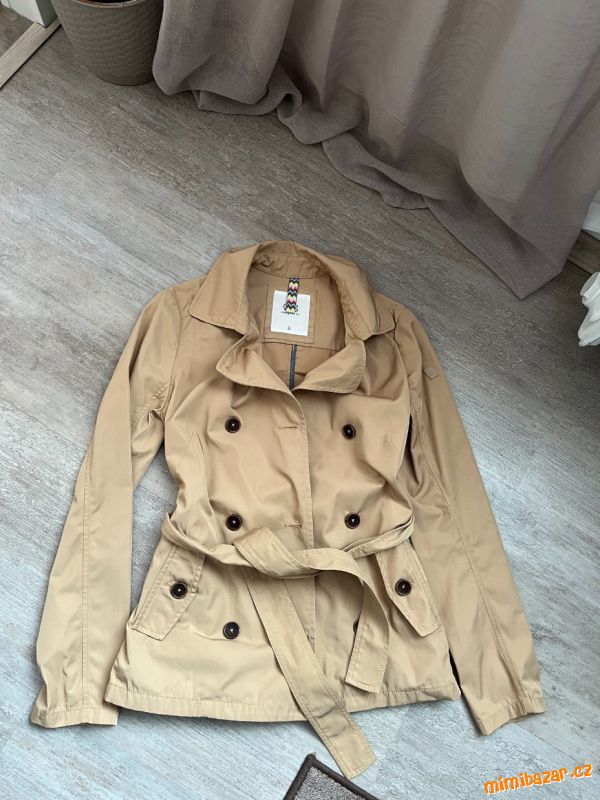 Krátký trenčkot, kabátek s.Oliver