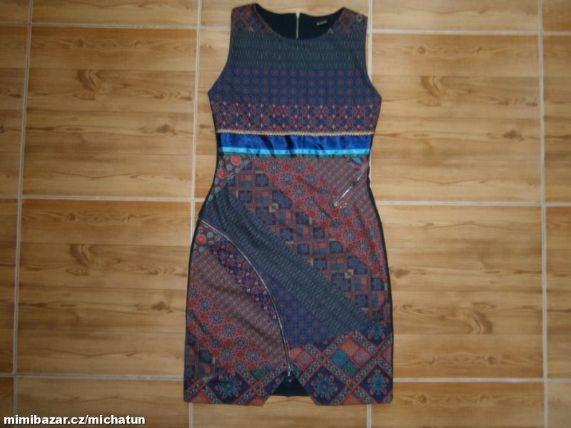 Elegantní šaty se zipy značky DESIGUAL, vel.S