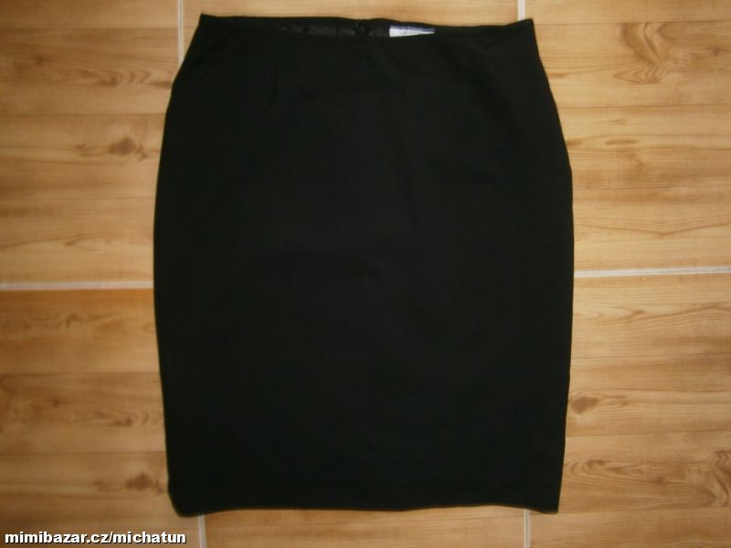 Černá sukně značky CALVIN KLEIN, vel.M