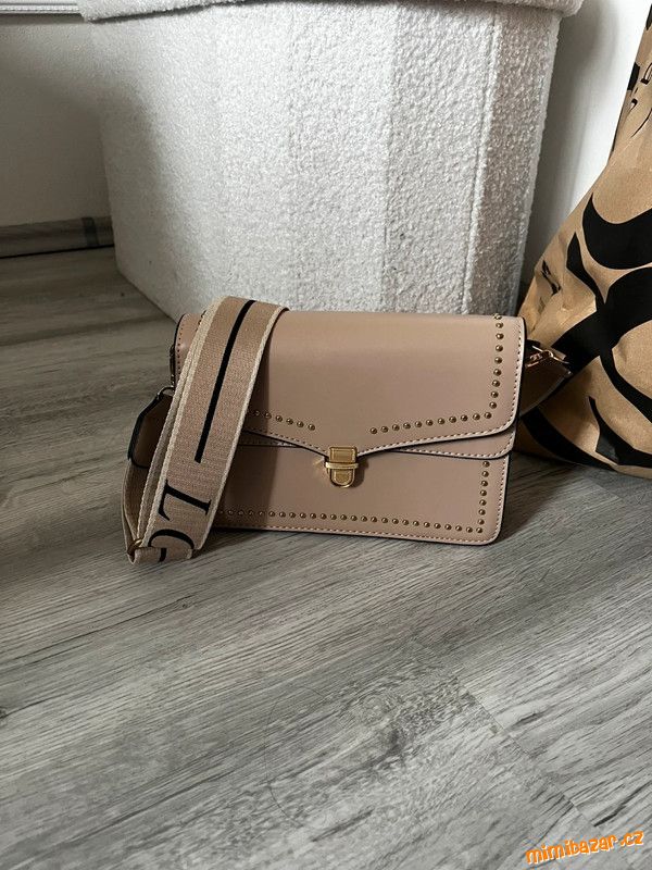 sheinkrásna kabelka