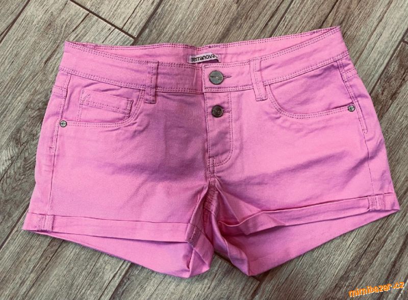 *N*O*V*É* RŮŽOVÉ KRAŤASY