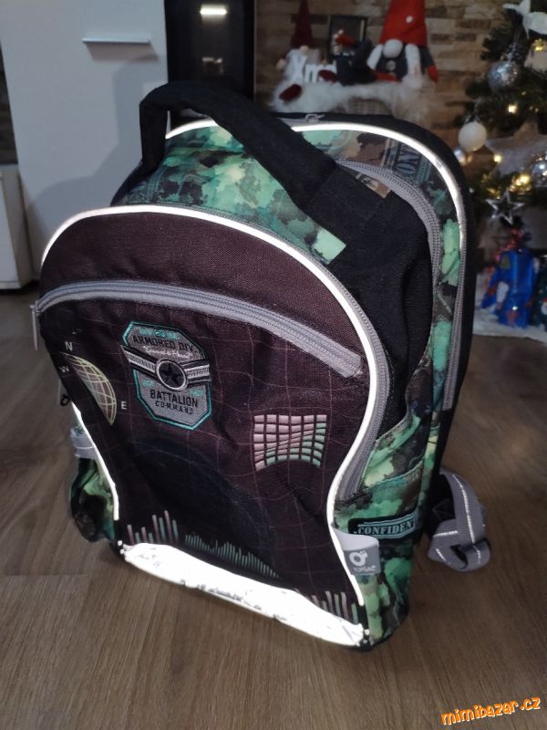 Chlapecký školní batoh Topgal ve skvělém stavu