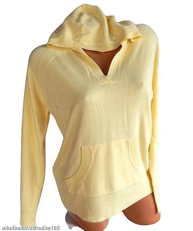 Měkoučký svetřík s kapucí vel.44