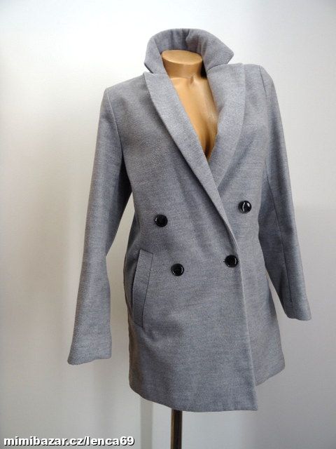 KRÁSNÝ KABÁTEK