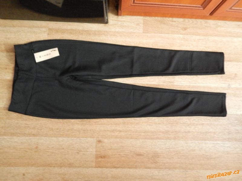 Černé kalhoty S
