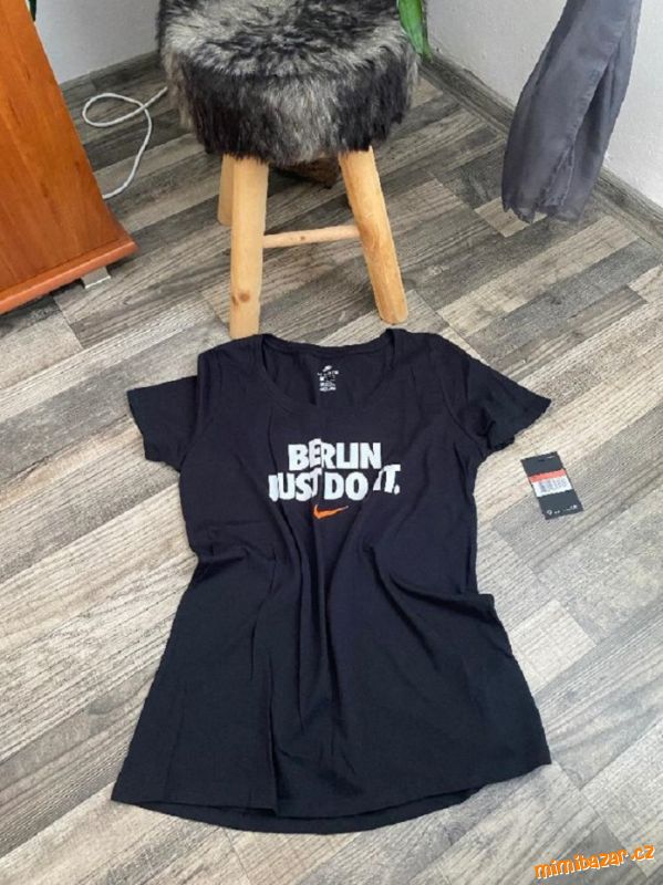 Krásné triko Nike vel.40/L-PC 649, -