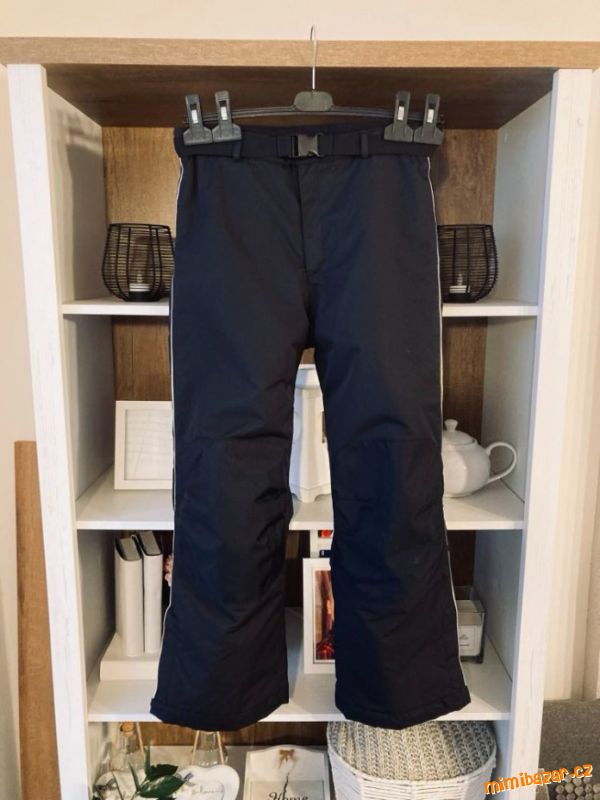 Černé lyžařské kalhoty oteplovačky H&M
