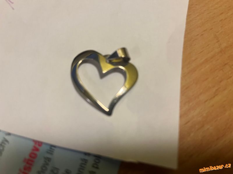 Stříbrný přívěšek srdce