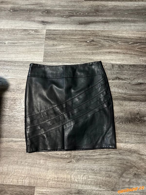 kožená sukně job