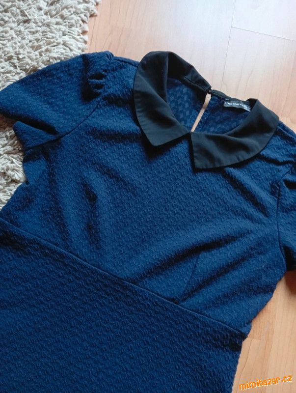 *Modré šatičky s límečkem*top stav*