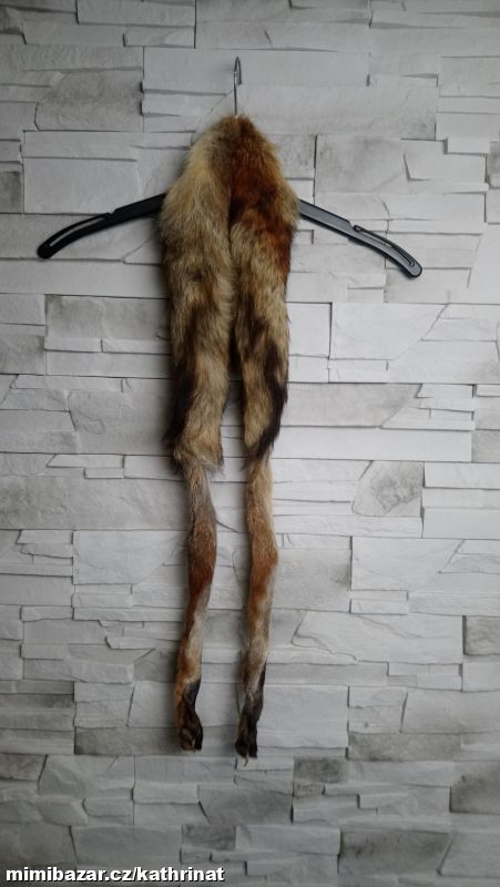 Retro kožešinový šál s packami