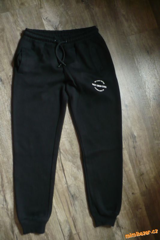 tepláky Chapter Young vel. 158/164, 12-14Y