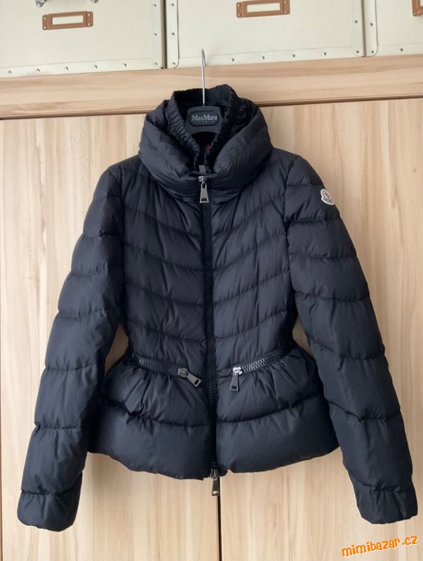 Obrázek k inzerátu: Zimní bunda Moncler, XS