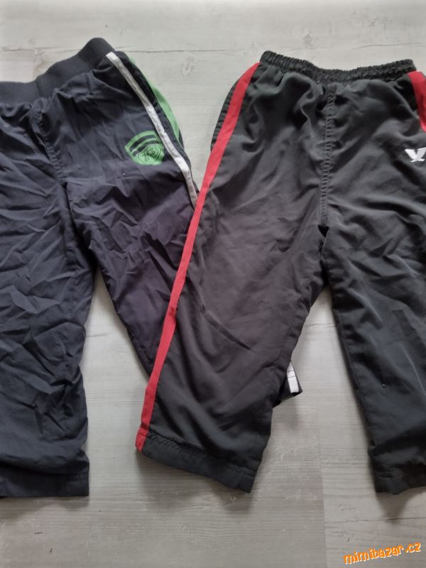 2 ks slabé kalhoty tepláky dvojčata