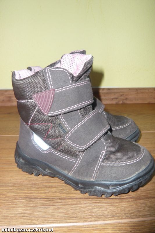 2 páry bot + 1 pár zdarma