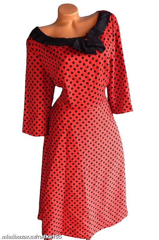 Přenádherné měkoučké šaty vel.44