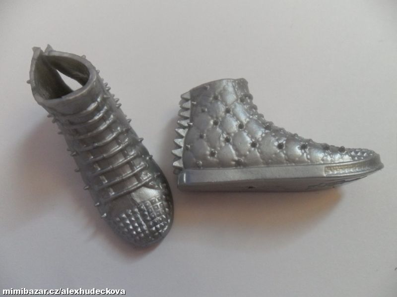 Boty pro panáčka Kena