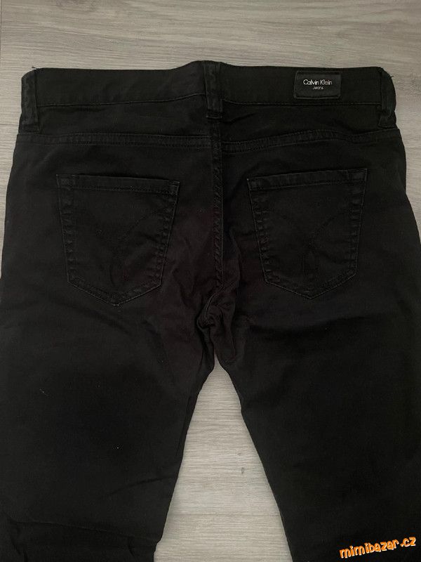 Dámské jeansy Calvin Klein, vel. 25/32