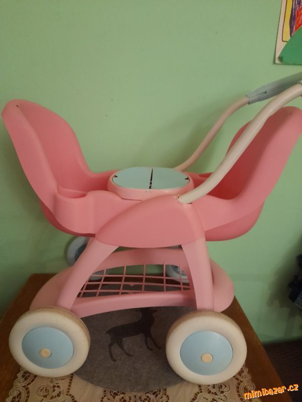 Obrázek k inzerátu: Kočárek pro panenky