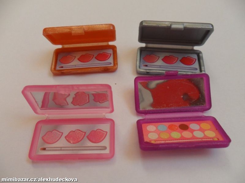 DOPLNĚK PRO PANENKU BARBIE