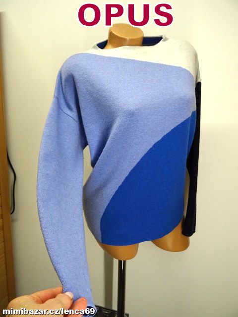 ZNAČKOVÝ SVETR OPUS