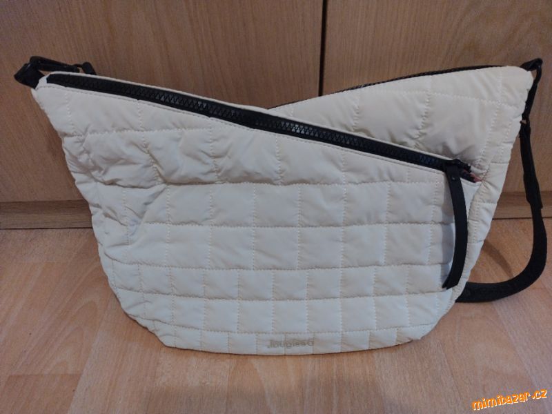 Dámská kabelka, nošená 2x