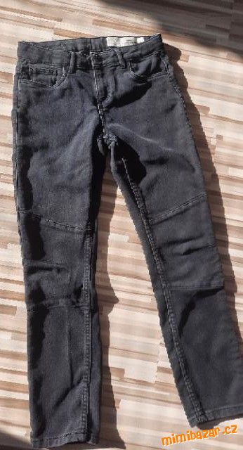 černé chlapecké rifle vel. 152