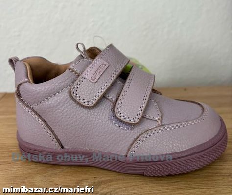 Celoroční kožená obuv Protetika KAMY purple