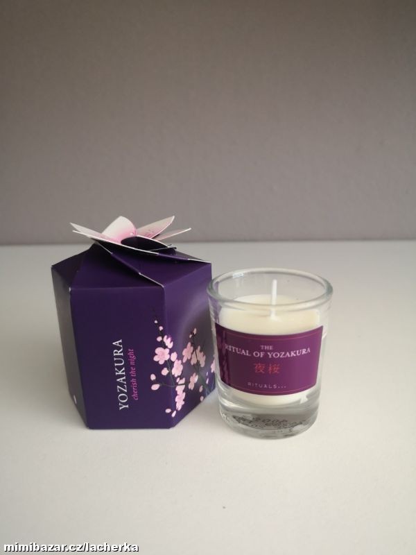 RITUALS YOZAKURA parfémovaná svíčka 25g