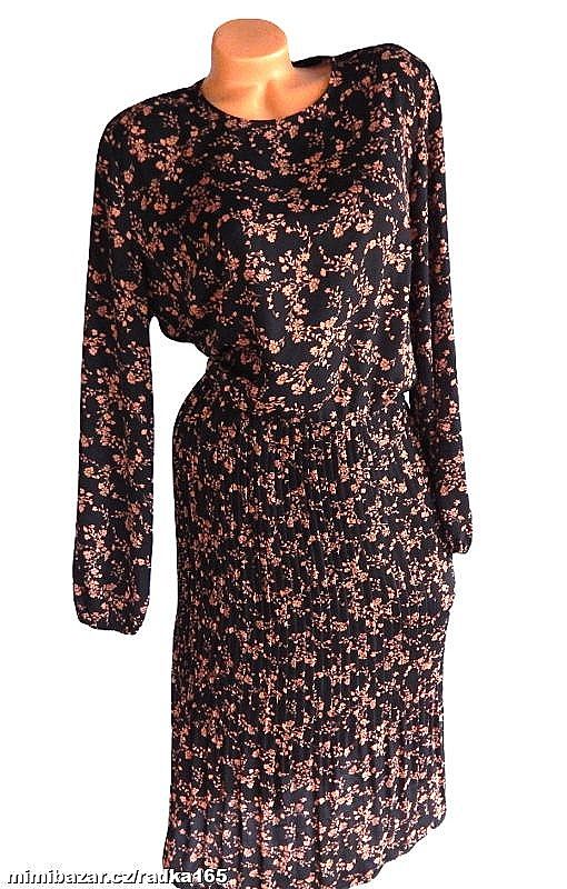 Modní šaty s plisovanou sukní vel.44 ...outlet