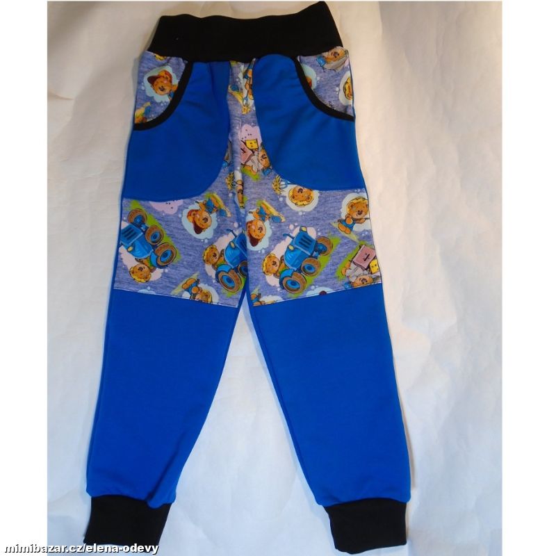 dětské tepláčky Medvídek traktoristou