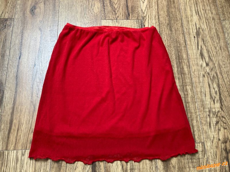 Červená lehoučká sukně (vel. 40)