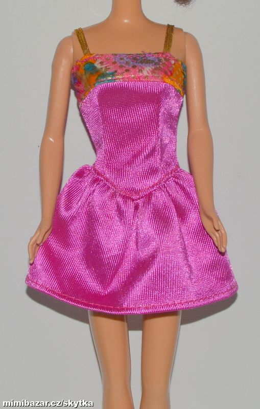  + + + OBLEČENÍ PRO PANENKU BARBIE + + + 