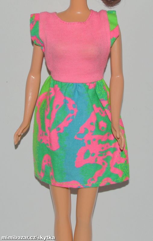  + + + OBLEČENÍ PRO PANENKU BARBIE + + + 