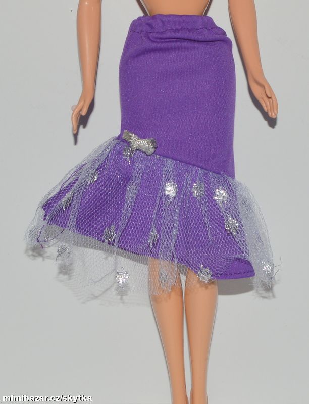  + + + OBLEČENÍ PRO PANENKU BARBIE + + + 