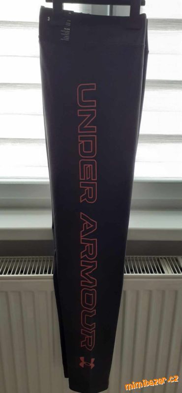 DÁMSKÉ SPORTOVNÍ LEGÍNY UNDER ARMOUR VEL. XL