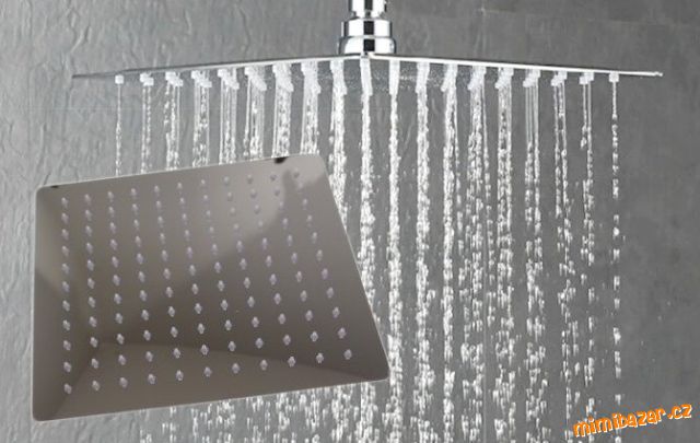 Obrázek k inzerátu: Chromová sprchová hlavice s tropickým deštěm