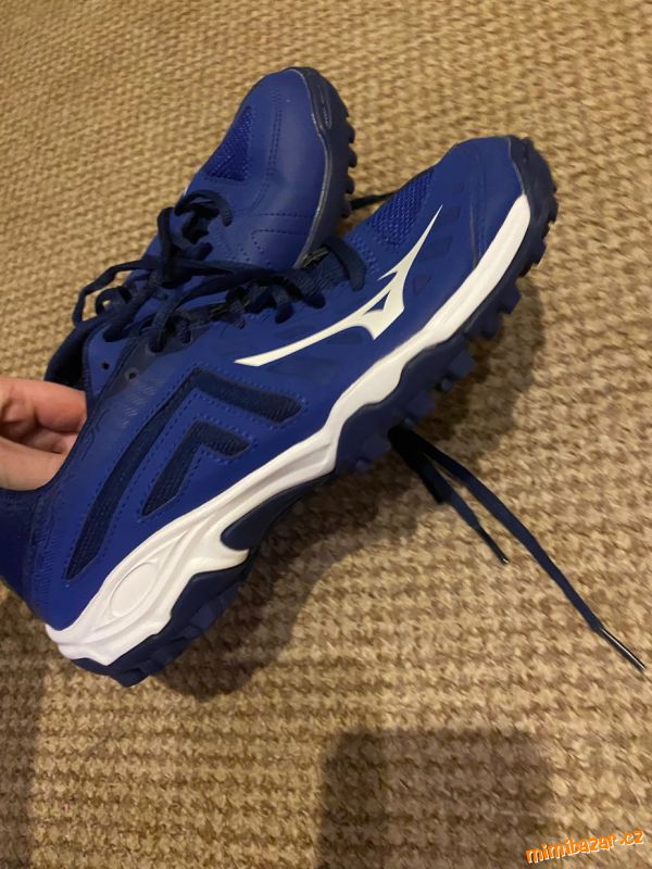 Halové boty Mizuno vel. 38, 5 vc.balikovny