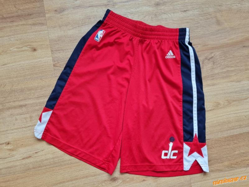 Basketbalové kraťasy zn. Adidas, vel. 176