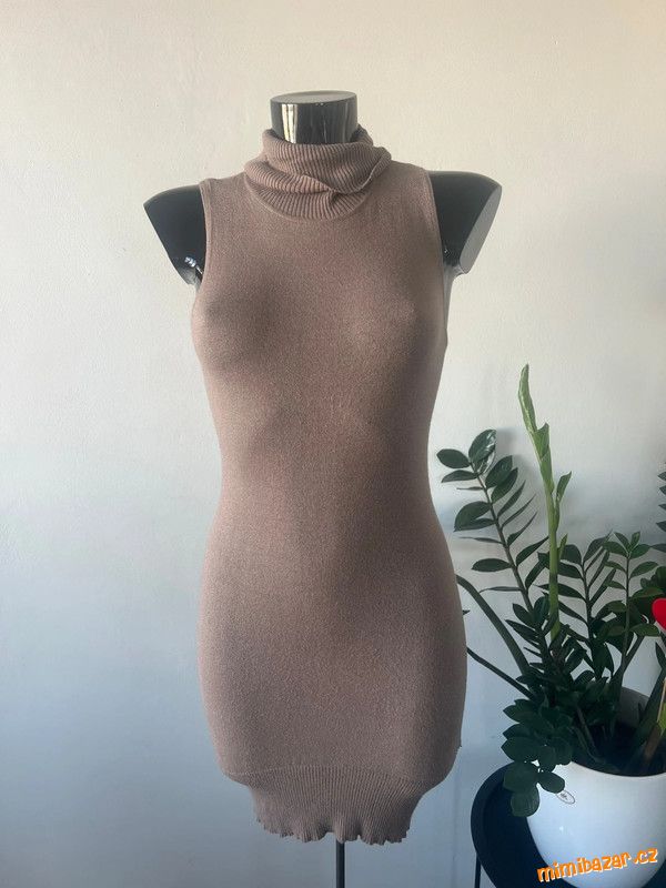 vlněné kašmírové šaty