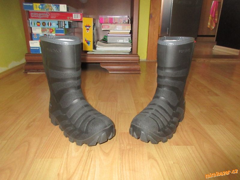 zateplené holinky Viking