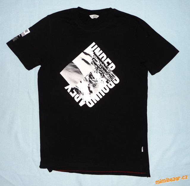 Černé bavlněné tričko