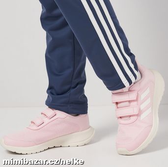 LEHOUČKÉ SPORTOVNÍ BOTY ADIDAS !!!