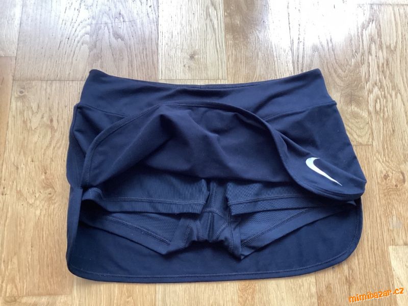 Sportovní sukně se všitými kraťasy zn. Nike